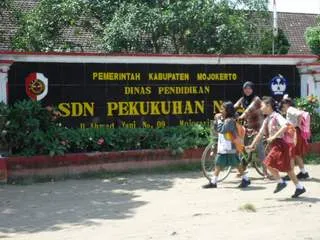 Guru SDN 'Selingkuh' Ditangkap Satpol PP